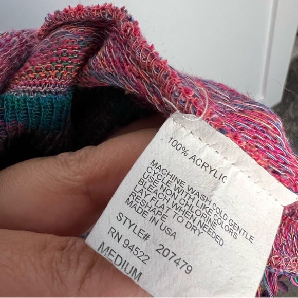 ⚪️ Say What? Pink and Blue Shrug with Fringe Detail - Picture 7 of 8